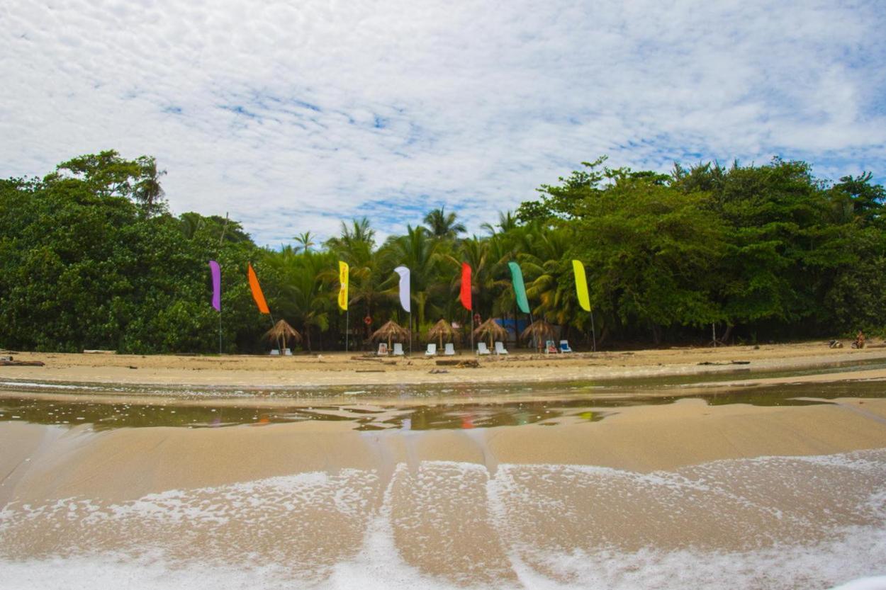 Playa 506 Beachfront Hostel Puerto Viejo de Talamanca Bagian luar foto